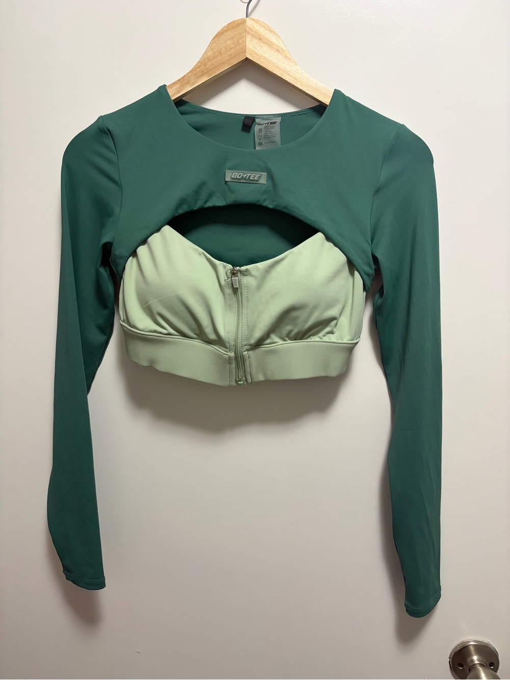 Bo+tee Workout Crop Top Green Women’s Size Small